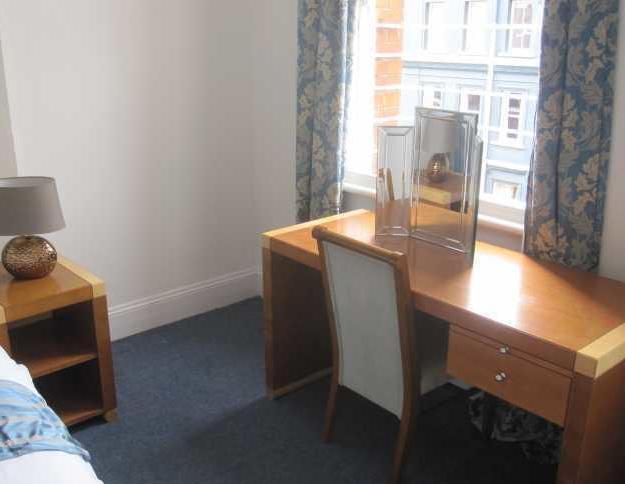 Stay In Chelsea London Rum bild